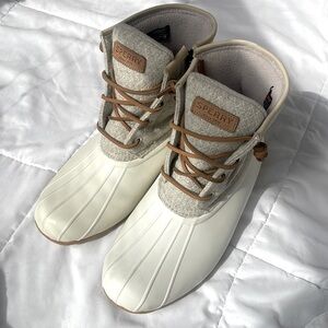 Sperry Duck Boots women’s 10